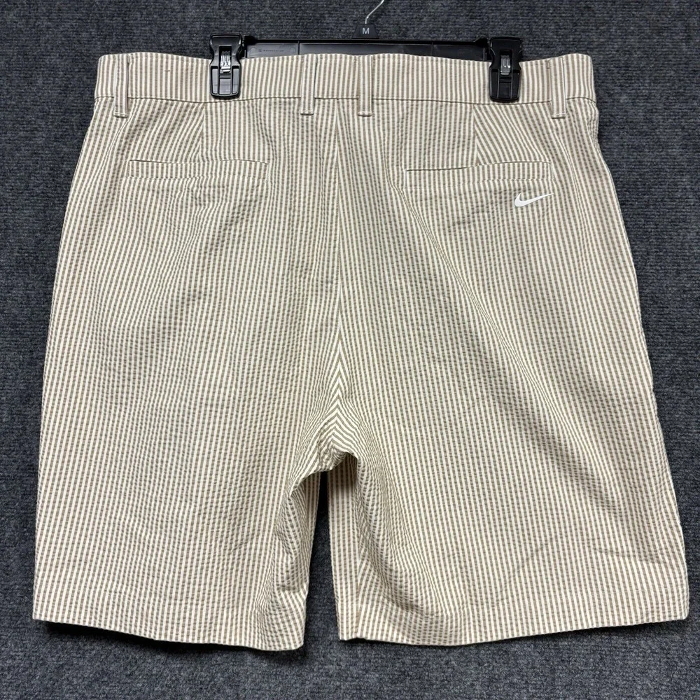 Nike Dri-FIT Golf Shorts 38 Khaki Seersucker Stripe‎ Stretch 8